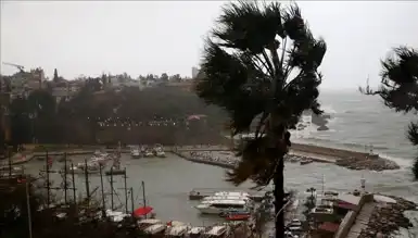 Antalya'da Kuvvetli Yağış Uyarısı!